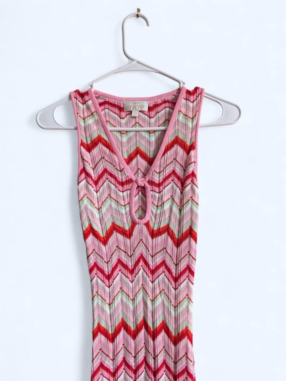 Torn by Ronny Kobo Pink Chevron Knit Maxi Dress Keyhole V-Neck Size XS